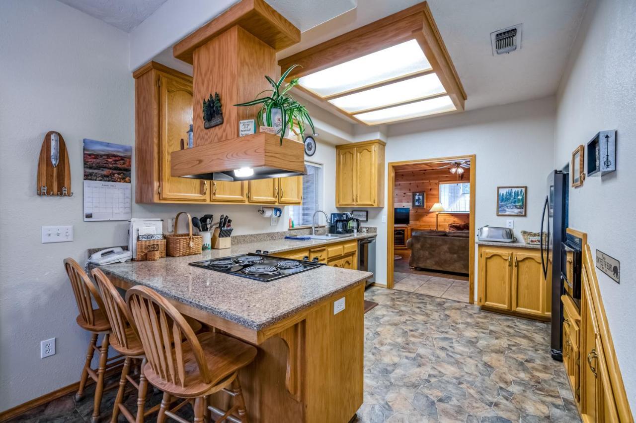 Black Bear Cabin Bass Lake Εξωτερικό φωτογραφία
