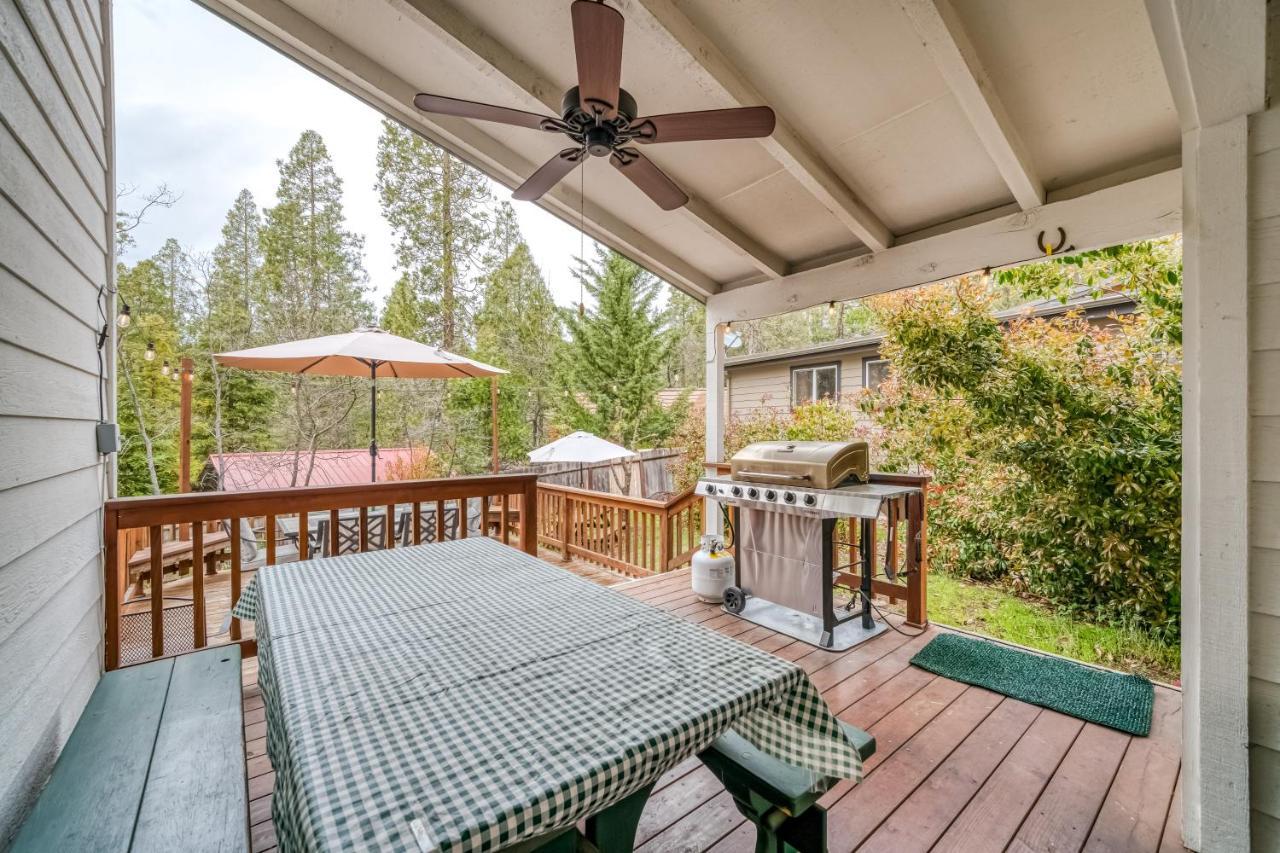 Black Bear Cabin Bass Lake Εξωτερικό φωτογραφία