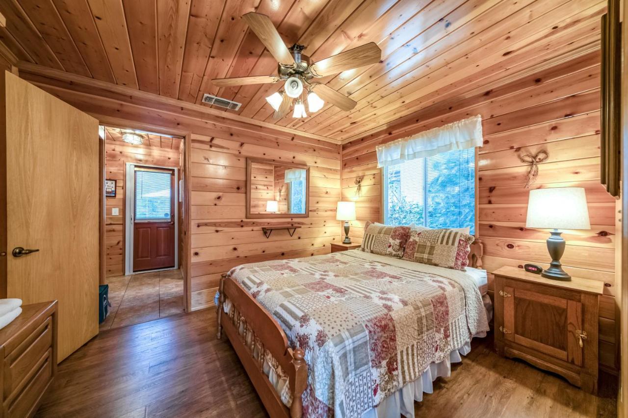 Black Bear Cabin Bass Lake Εξωτερικό φωτογραφία