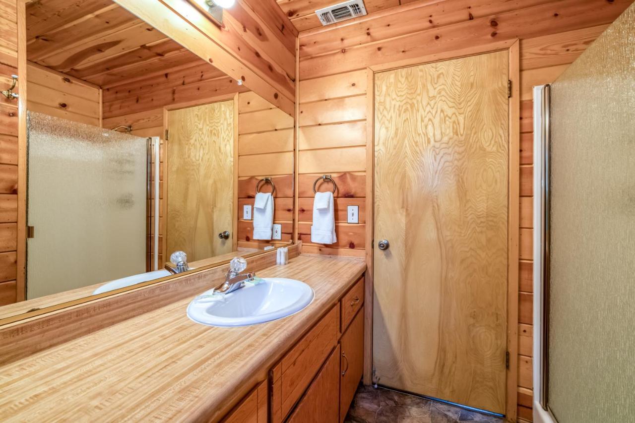 Black Bear Cabin Bass Lake Εξωτερικό φωτογραφία